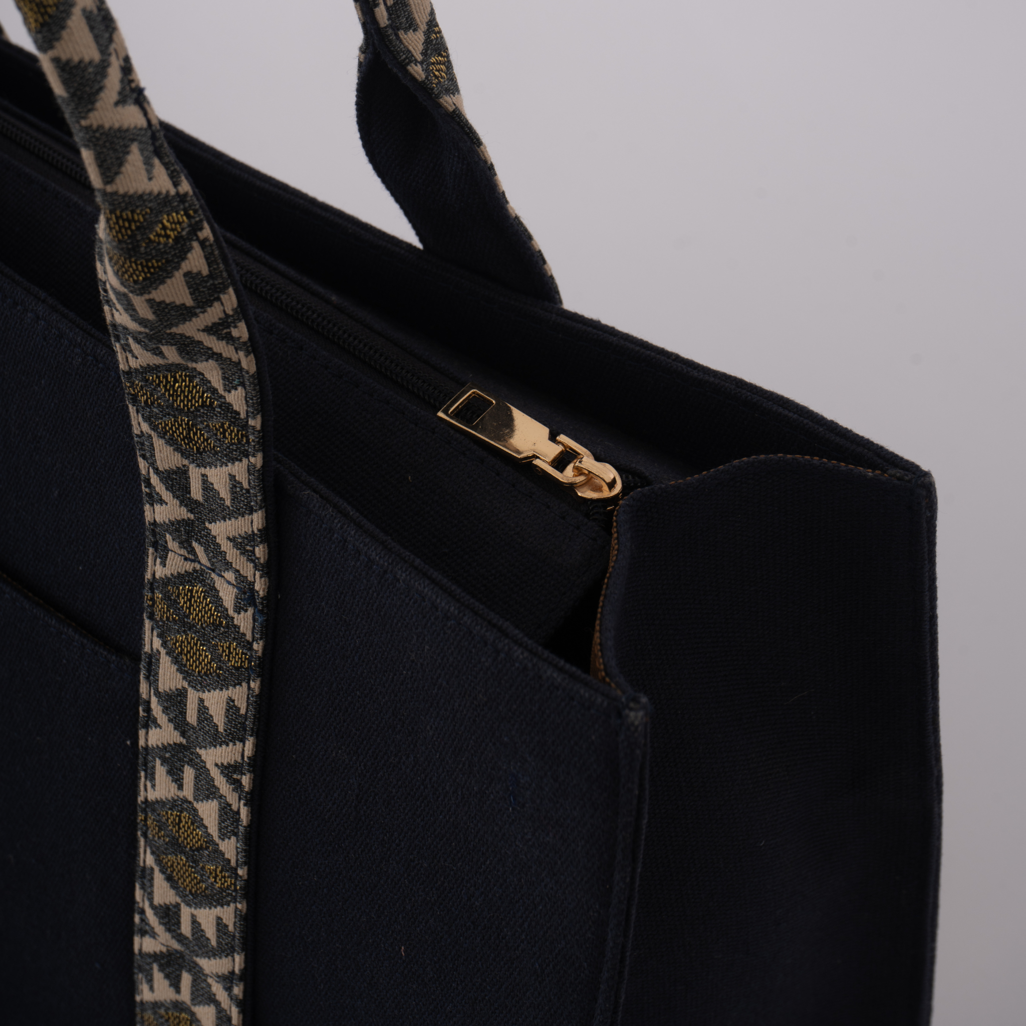 New Emmy Tote Bag 14Inch - In Blue with Black Diamound