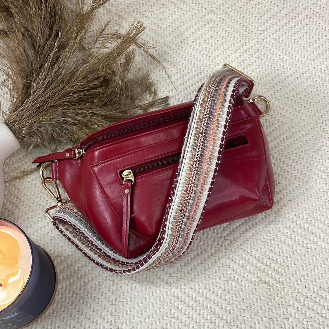 BUM BAG IN WINE