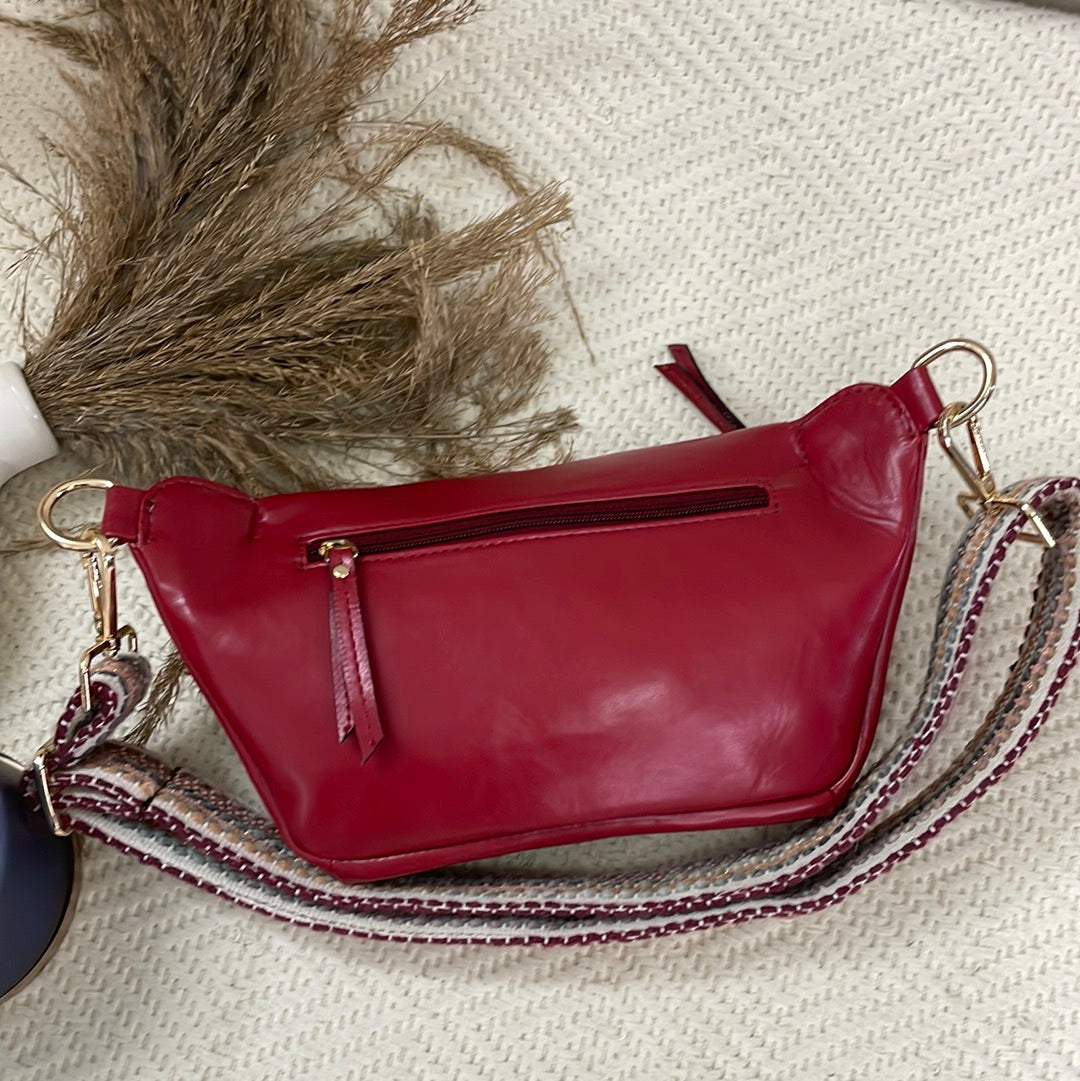 BUM BAG IN WINE