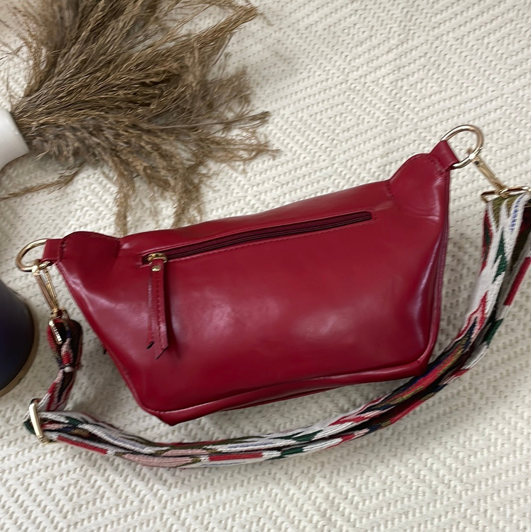 BUM BAG IN WINE
