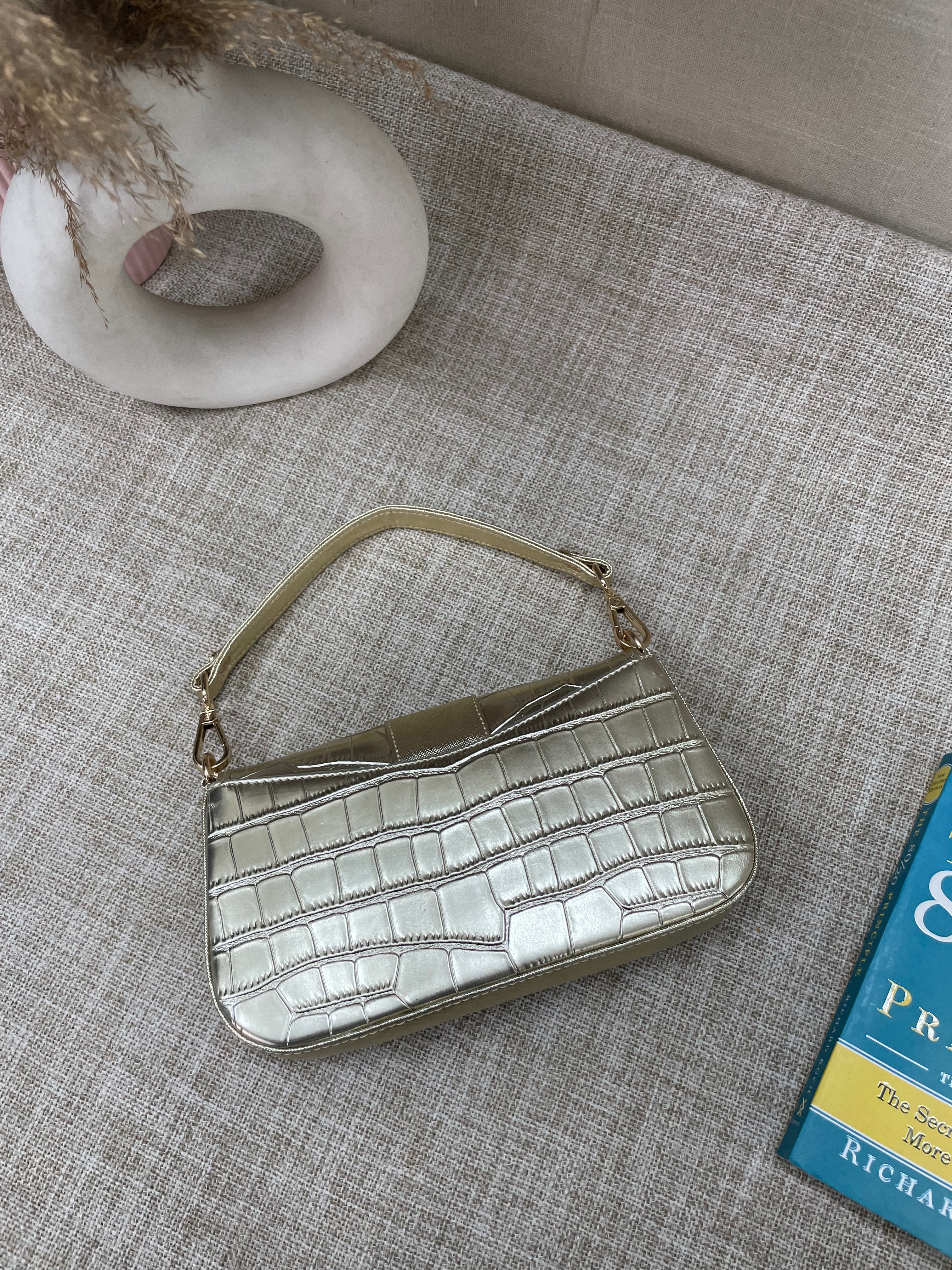Bella Gold Croc