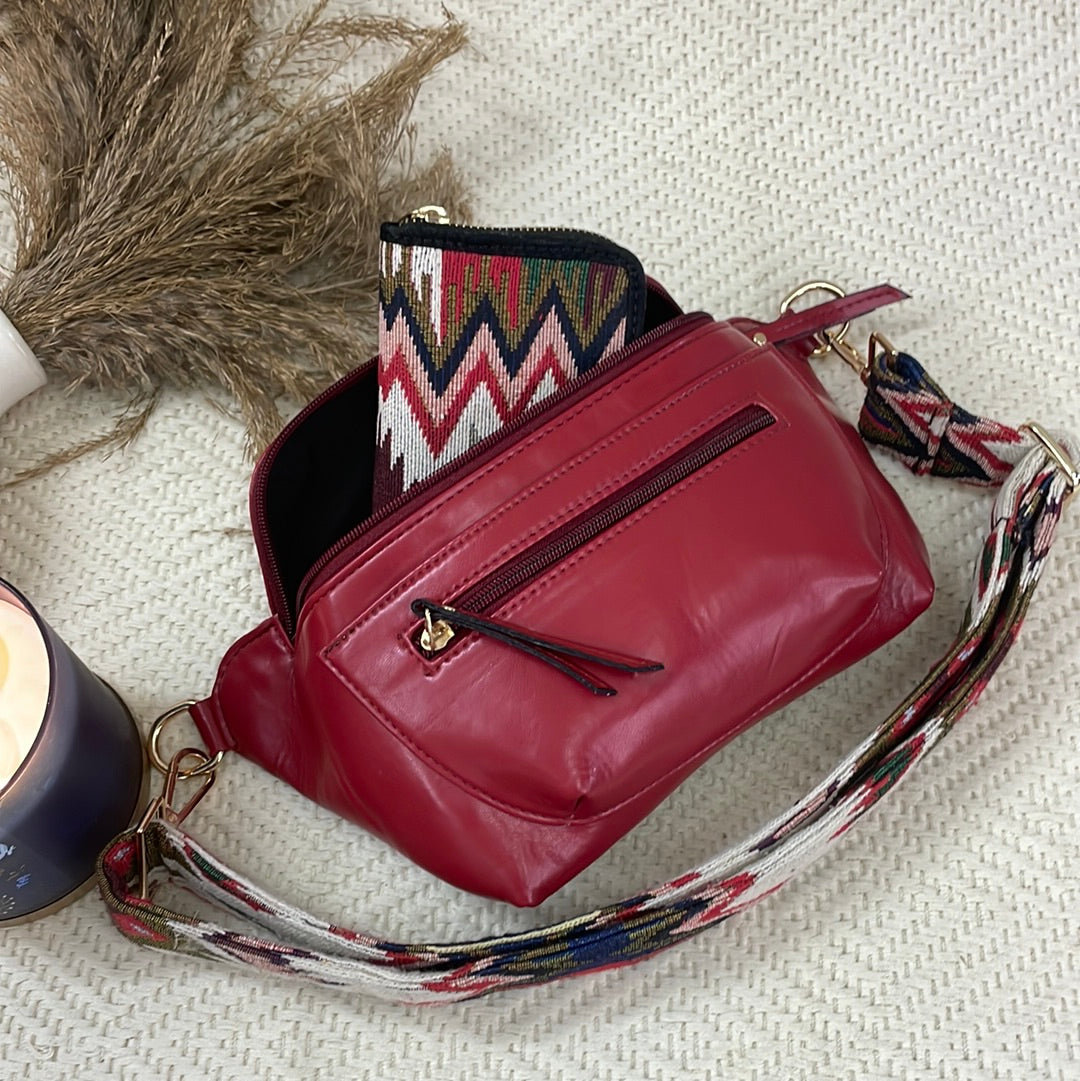 BUM BAG IN WINE