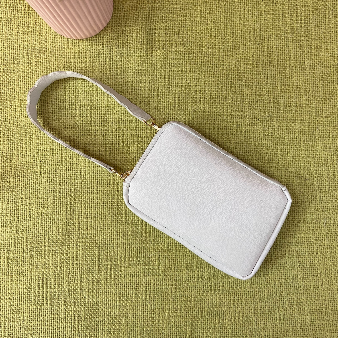 White Pouch + White Plain Pochette Belt